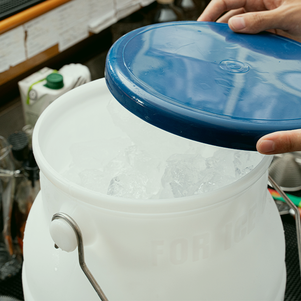 Ice Transport Buckets and Accessories