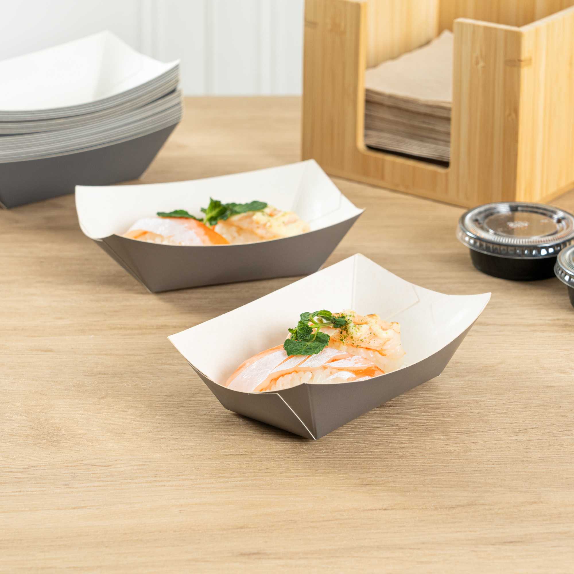 Bio Tek 6 oz Gray Paper #40 Food Tray / Boat - 5" x 4" x 1 1/2" - 400 count box