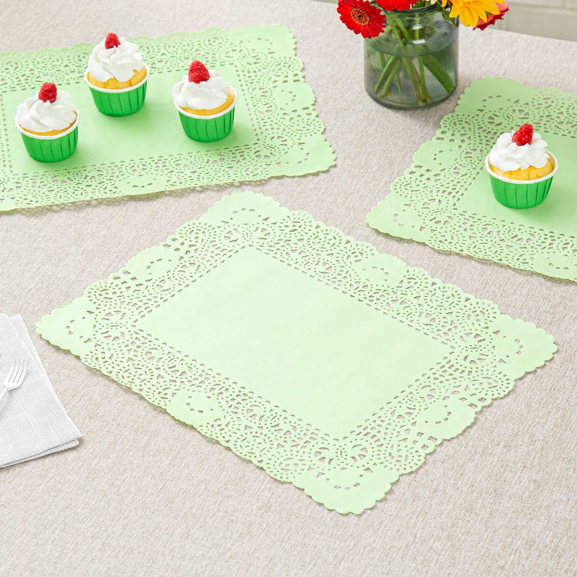 Pastry Tek Rectangle Green Paper Doilies - Lace - 15 3/4" x 12" - 4000 count box