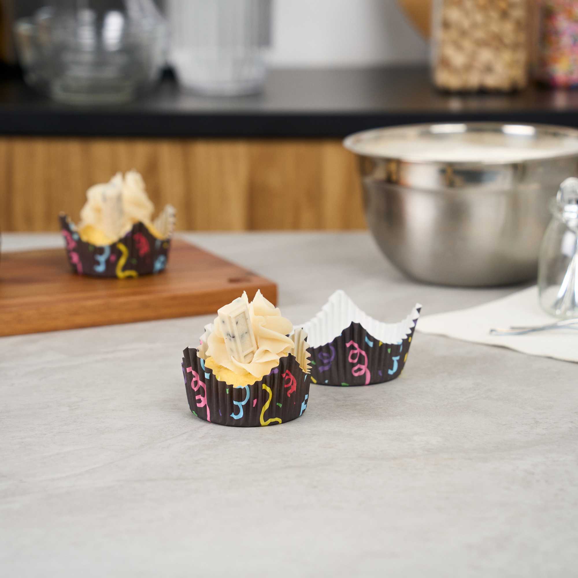 Panificio 4 oz Petal Paper Baking Cup - Colorful Streamers, Ridged, Greaseproof - 2 3/4" x 2 3/4" x 1 3/4" - 200 count box
