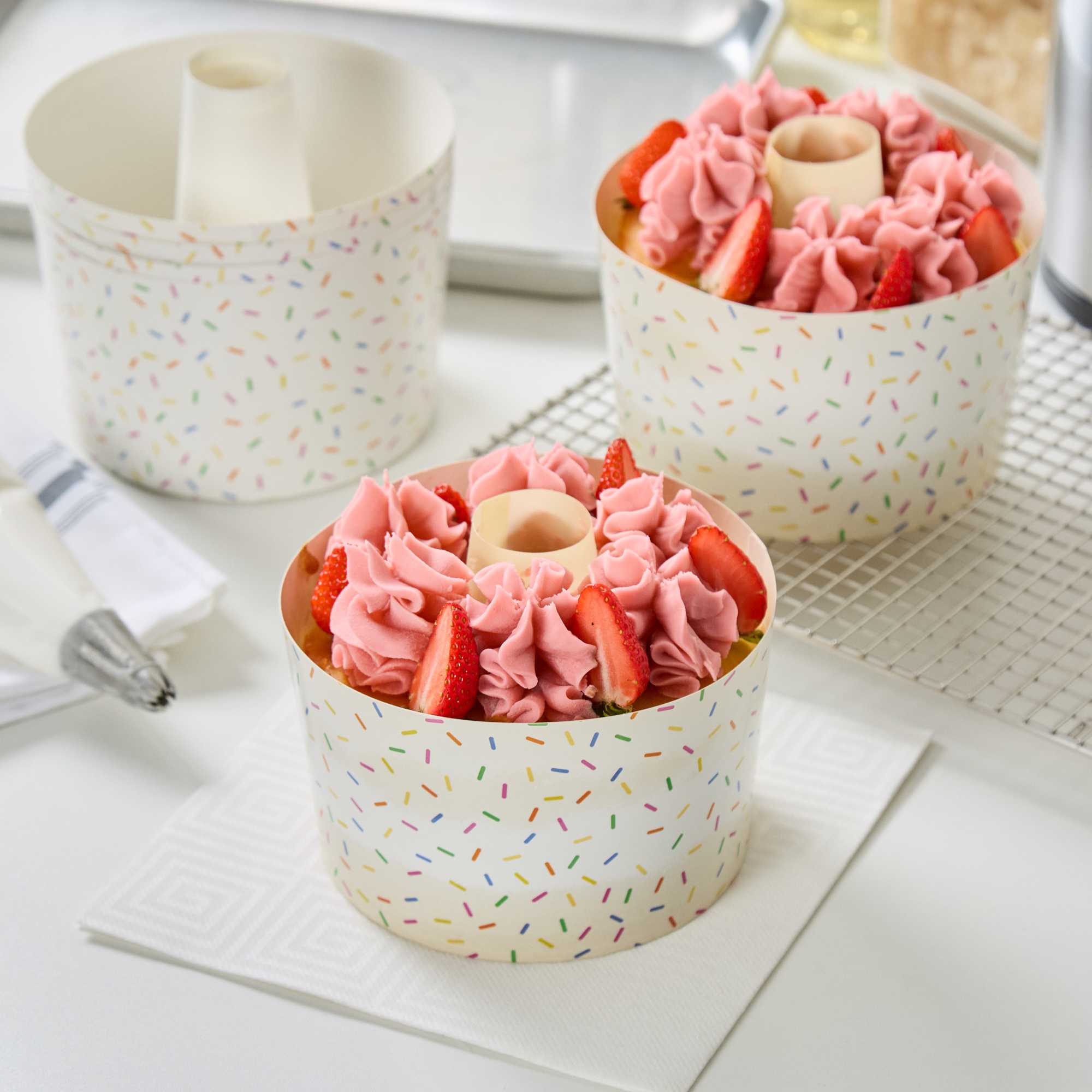 Panificio 38 oz Paper Angel Food Tube Pan - Colorful Confetti, Greaseproof - 5 3/4" x 5 3/4" x 3 1/2" - 100 count box