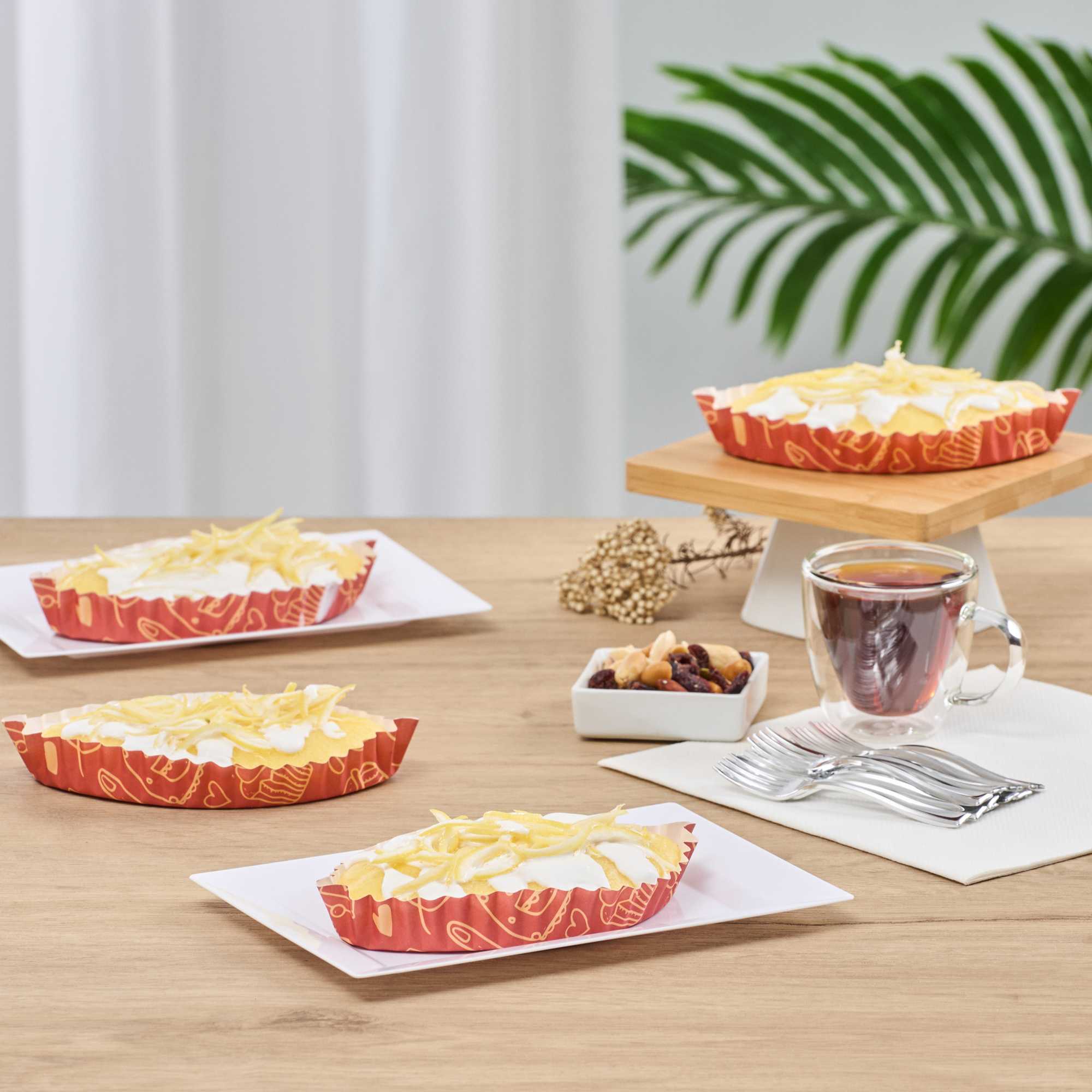 Panificio 5.4 oz Leaf Brown Paper Baking Cup - Bakery, Ridged, Greaseproof - 5" x 3 1/4" - 200 count box