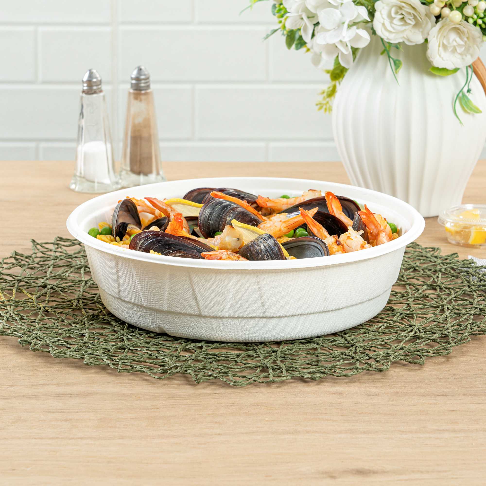 Pulp Safe No PFAS Added 68 oz Round White Sugarcane / Bagasse Bowl - Home Compostable - 10" x 10" x 2 1/2" - 100 Count Box