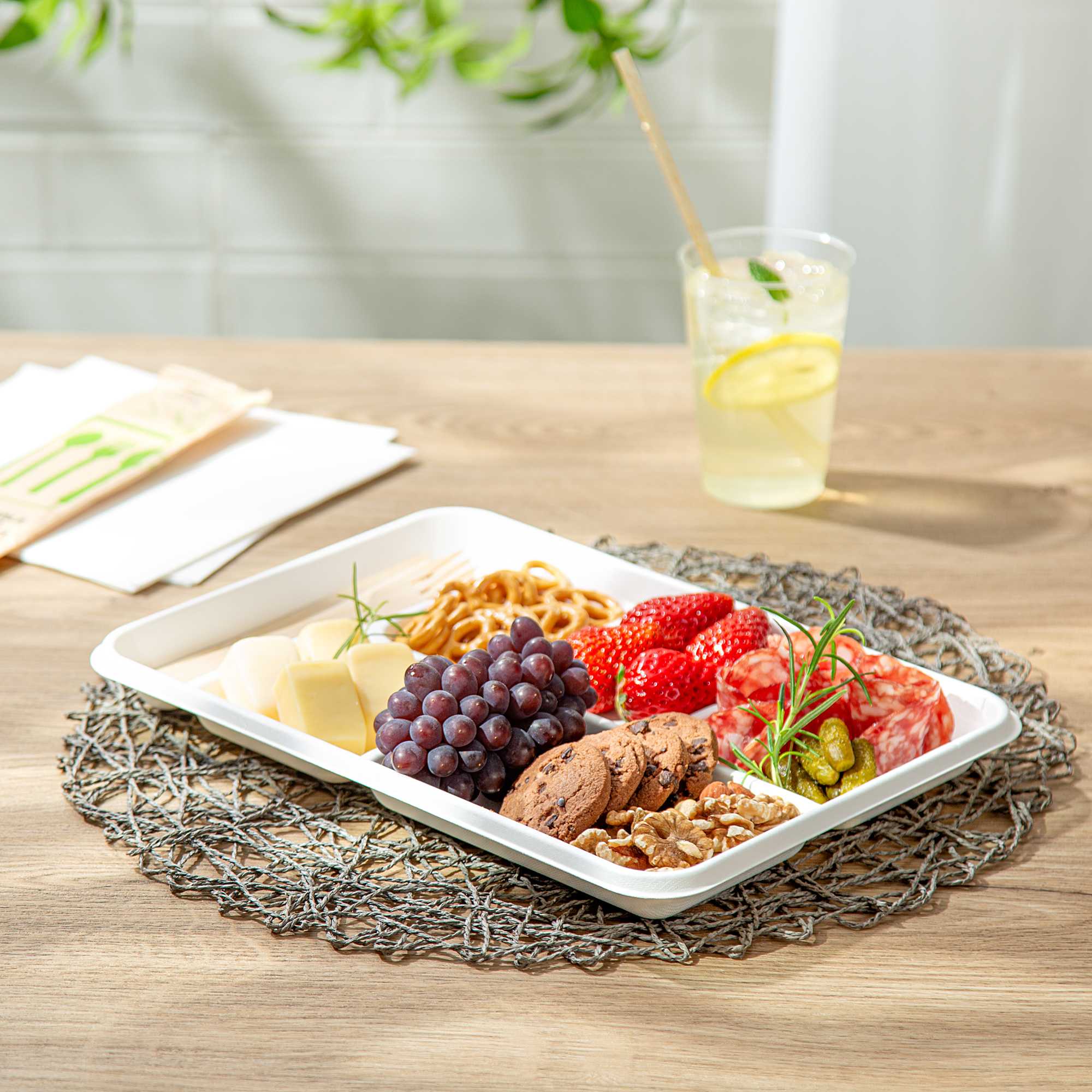 Pulp Safe No PFAS Added Rectangle White Bagasse Food Tray - 6 Compartments, Home Compostable - 12 1/2" x 8 3/4" x 1" - 100 Count Box