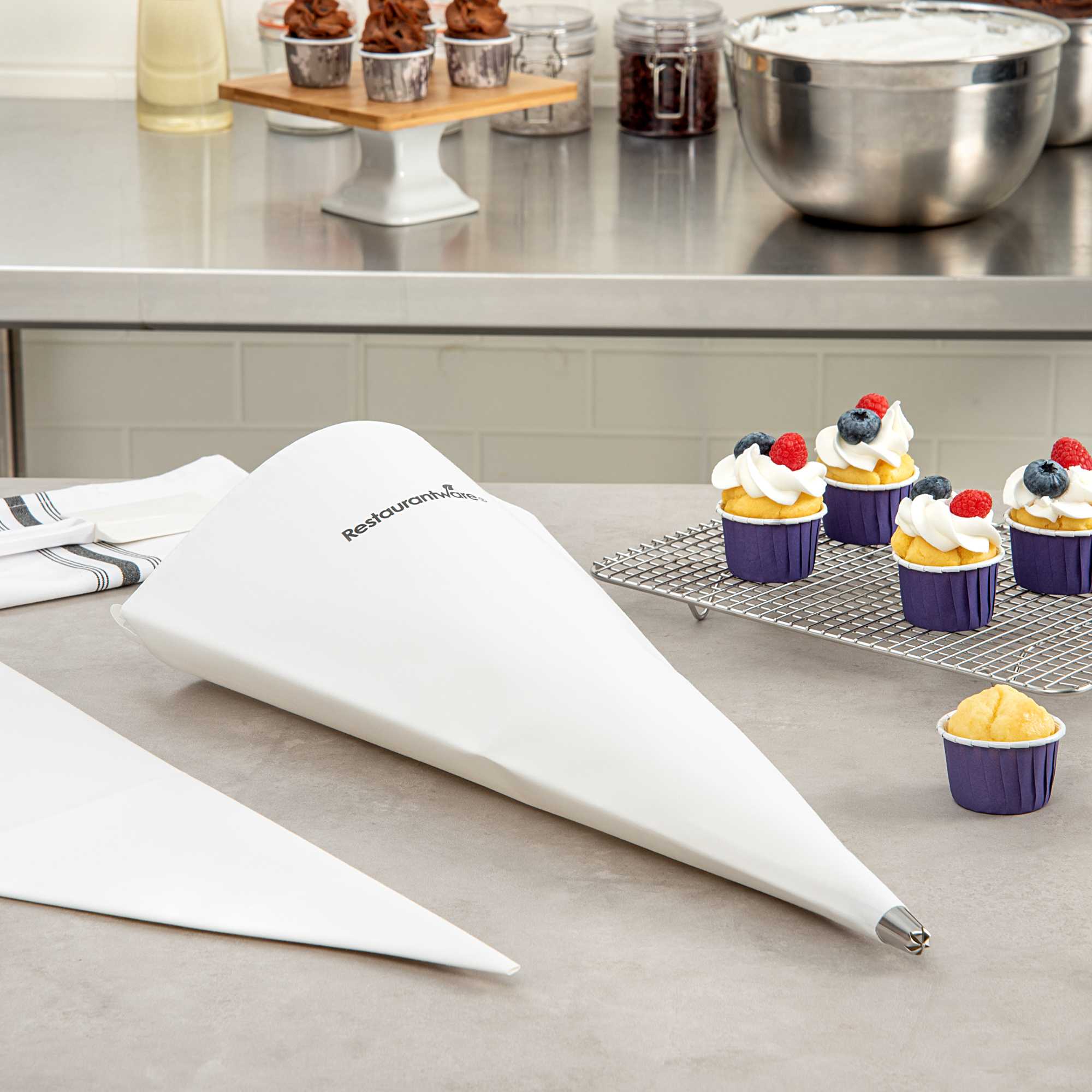 Pastry Tek Plastic Coated Canvas Reusable Pastry Piping Bag - 20" - 1 count box