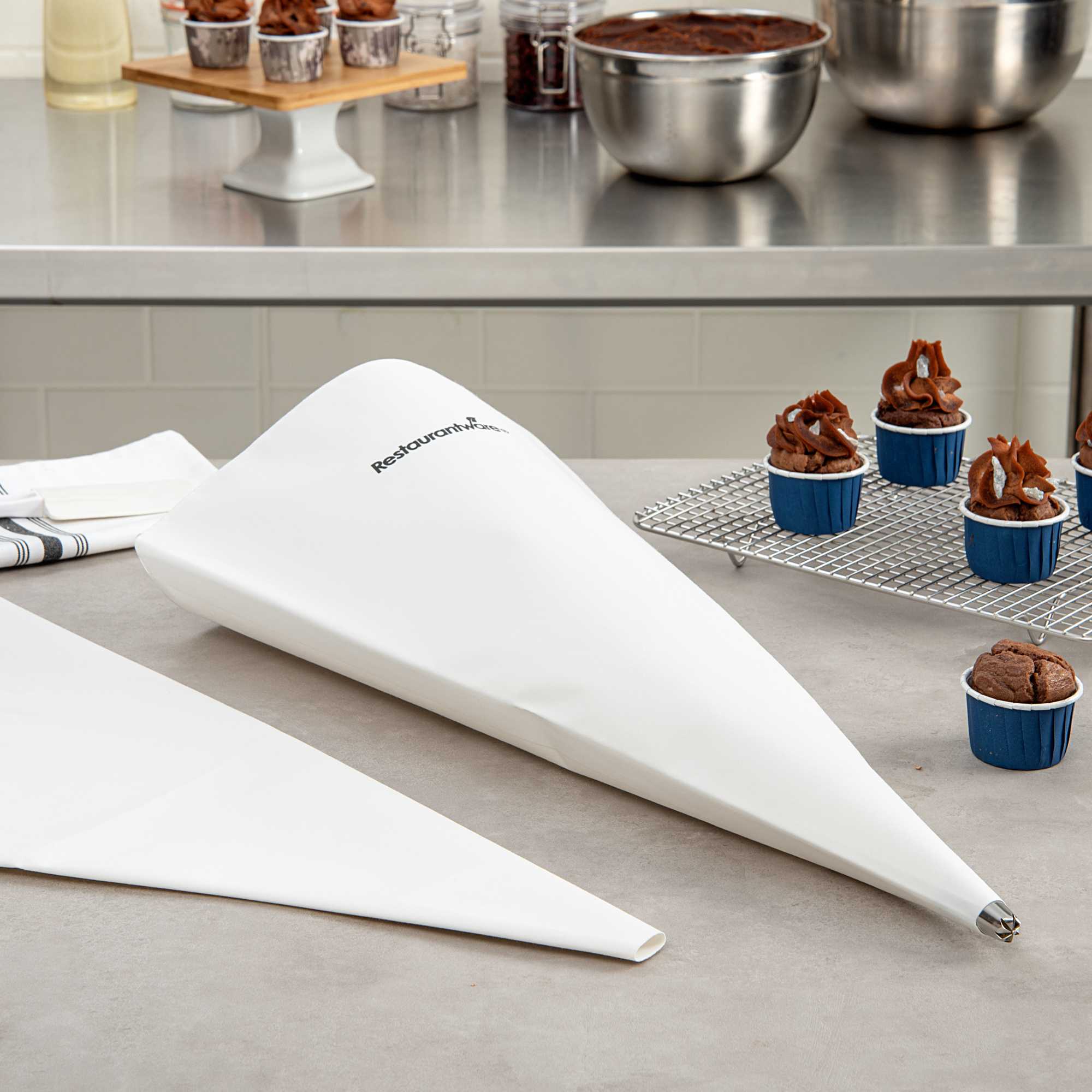 Pastry Tek Plastic Coated Canvas Reusable Pastry Piping Bag - 22" - 1 count box
