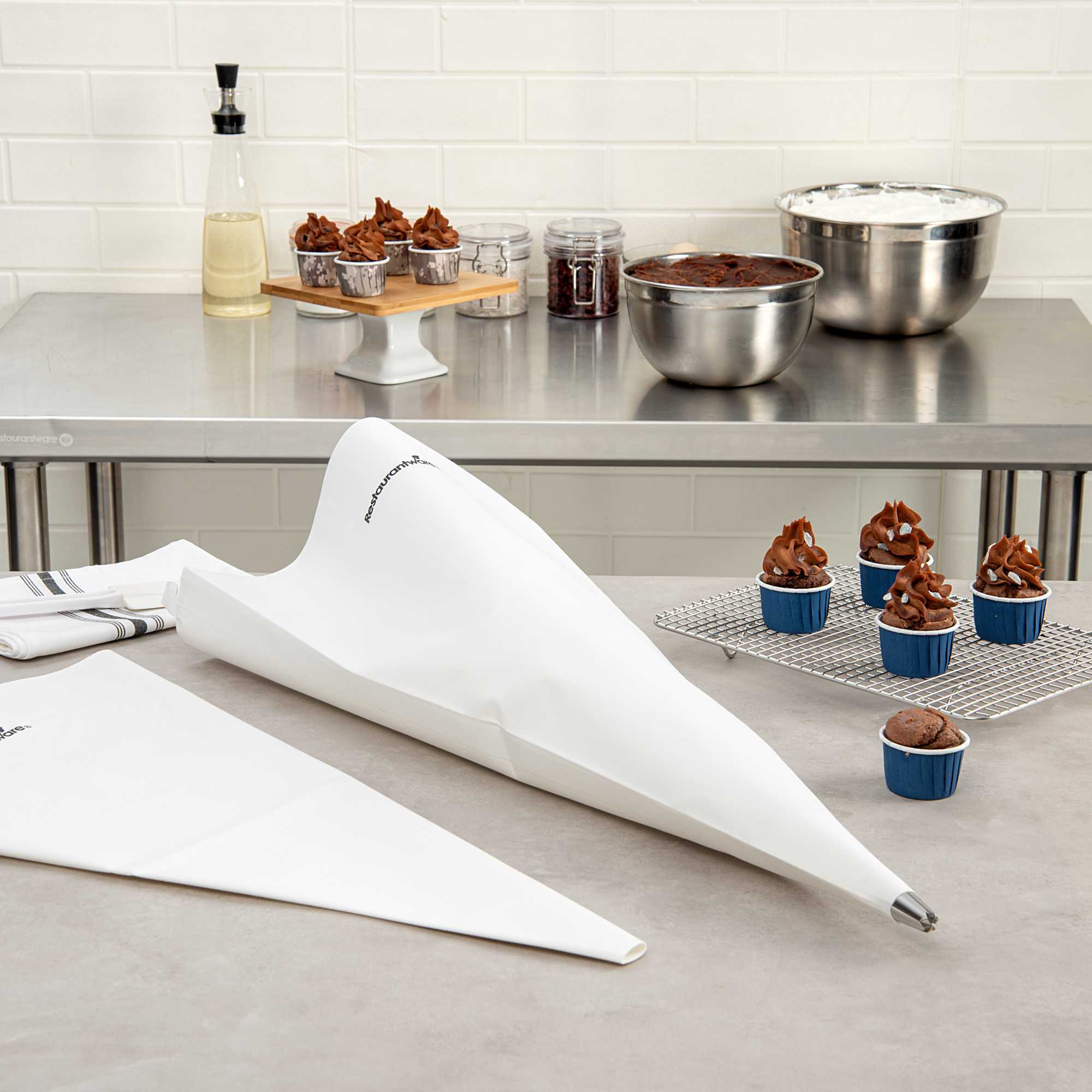 Pastry Tek Plastic Coated Canvas Reusable Pastry Piping Bag - 30" - 1 count box