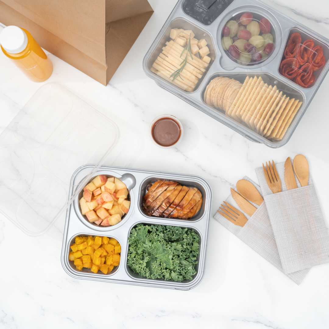 Futura 57 oz Silver Plastic Tamper-Evident 4-Compartment Container - with Clear Lid, Microwavable - 9 3/4" x 7 3/4" x 2" - 100 count box