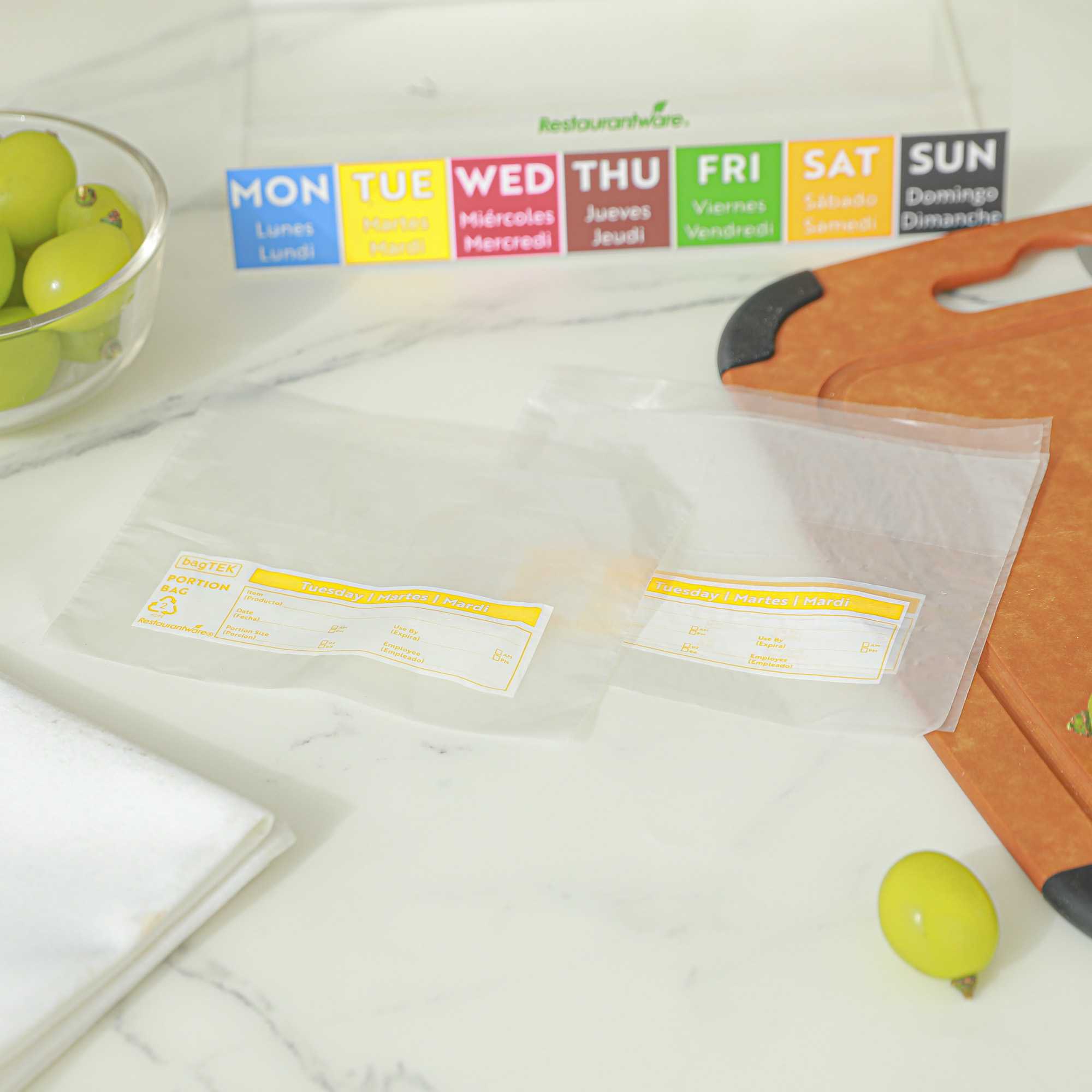 Bag Tek Clear and Yellow Plastic Day Of The Week Tuesday Portion Bag - Trilingual - 5 1/2" x 5 1/2" - 2000 count box