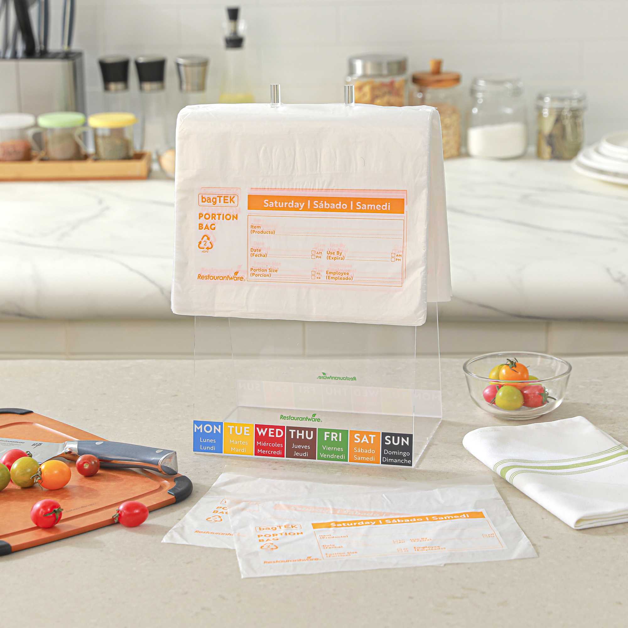 Bag Tek Clear and Orange Plastic Day Of The Week Saturday Portion Bag - Trilingual - 10" x 8 1/2" - 2000 count box
