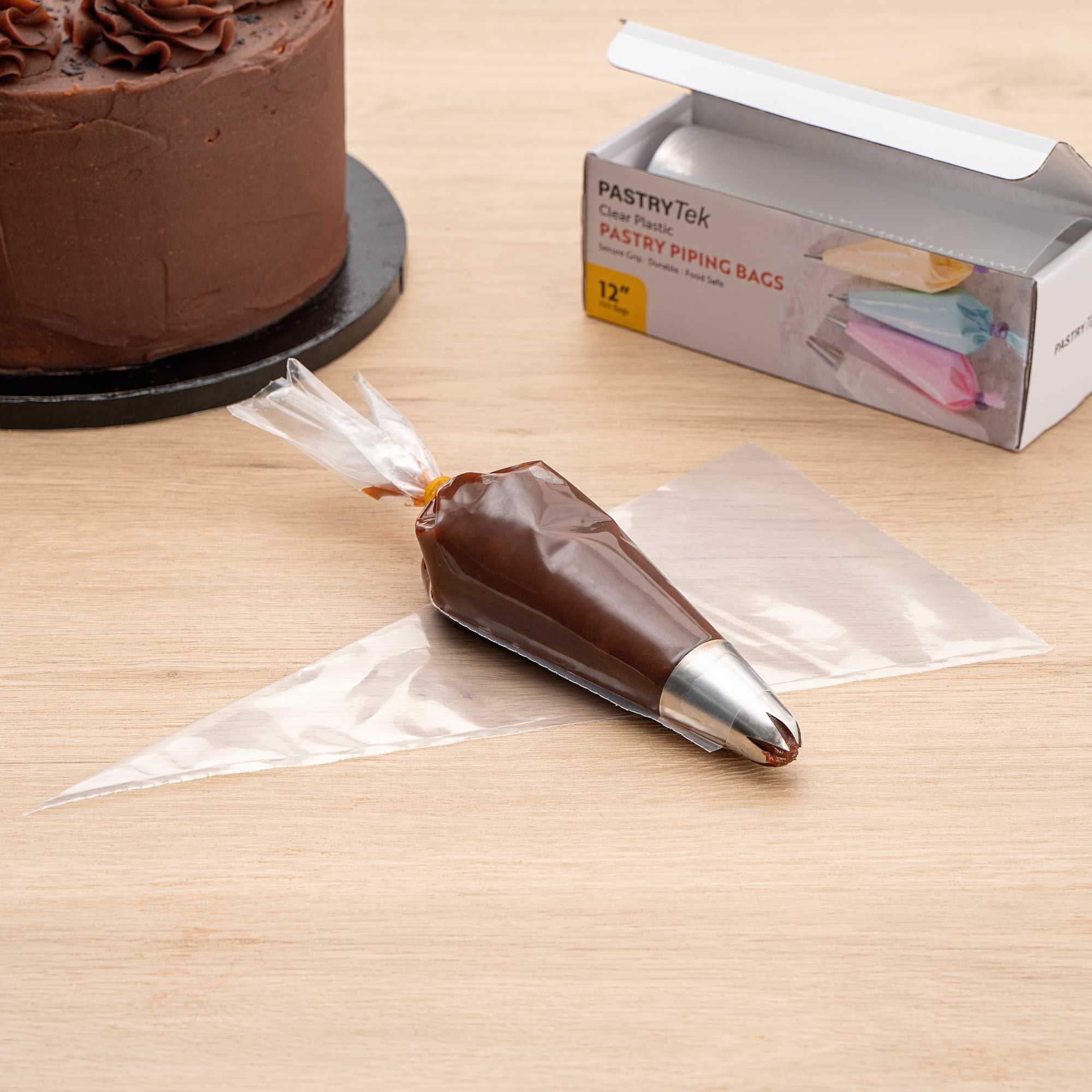 Pastry Tek Clear Plastic Disposable Pastry Piping Bag - 100 Bags / Roll - 12" - 1 count box