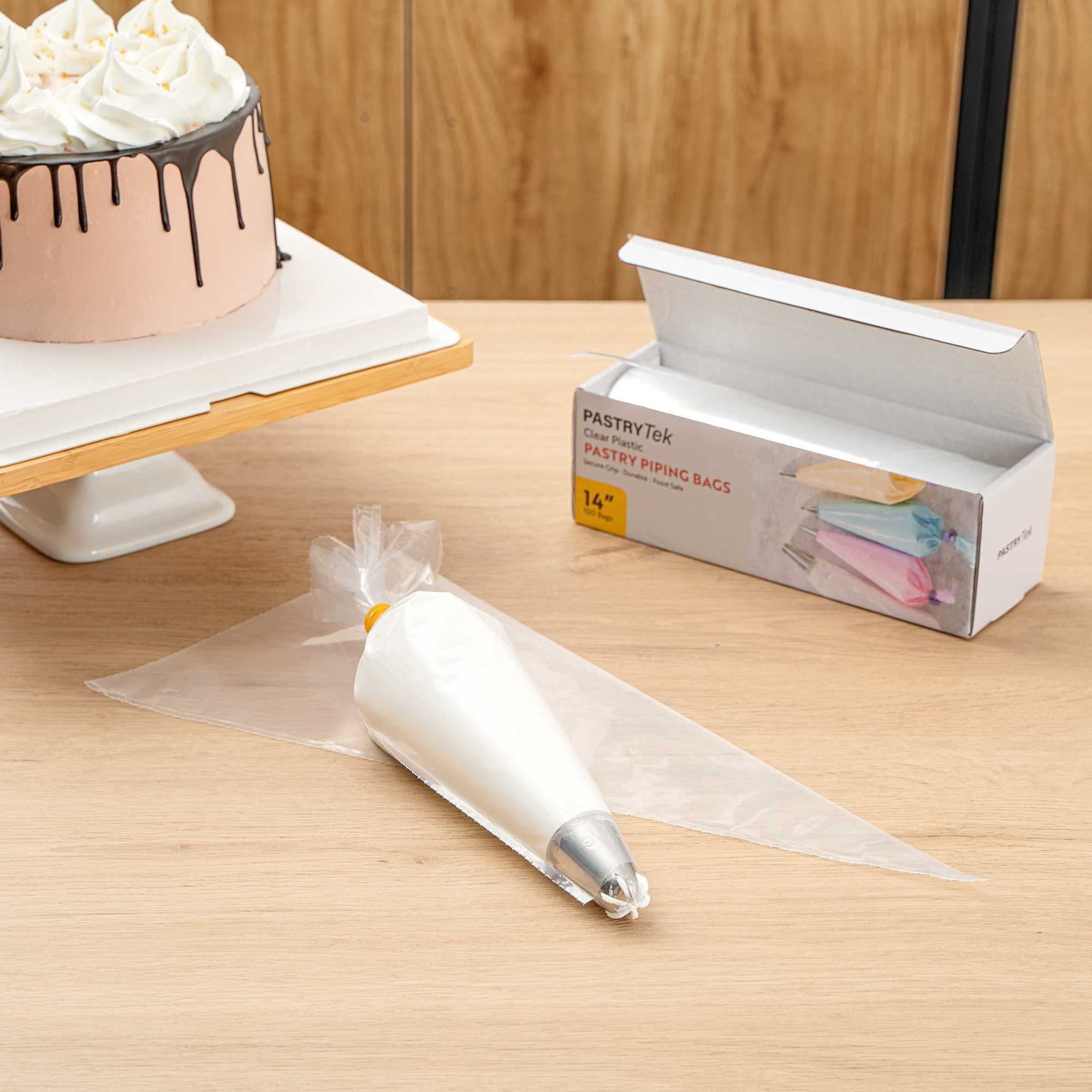 Pastry Tek Clear Plastic Disposable Pastry Piping Bag - 100 Bags / Roll - 14" - 1 count box