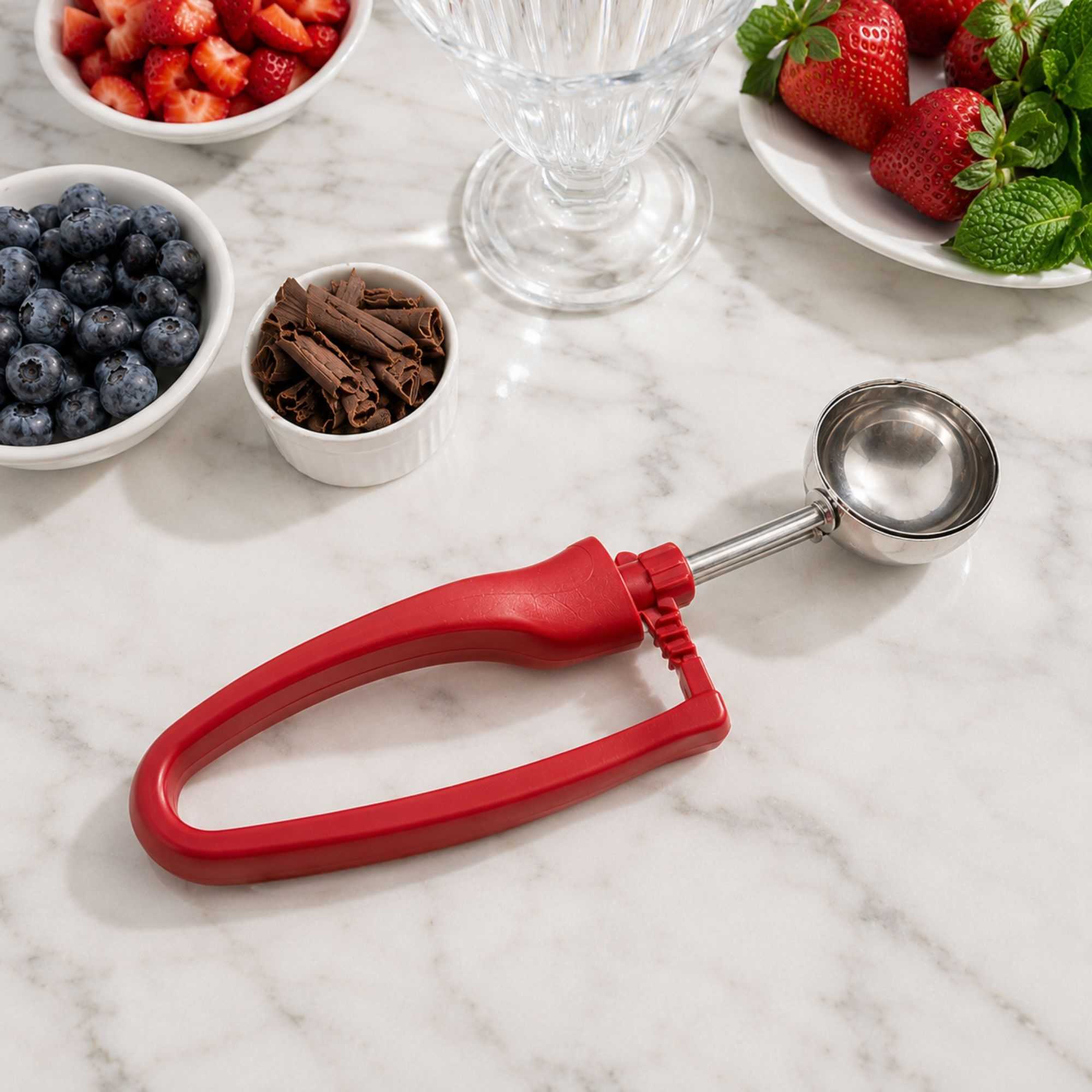 Comfy Grip 1.4 oz Stainless Steel #24 Portion Scoop - with Red Ambidextrous Handle - 1 count box