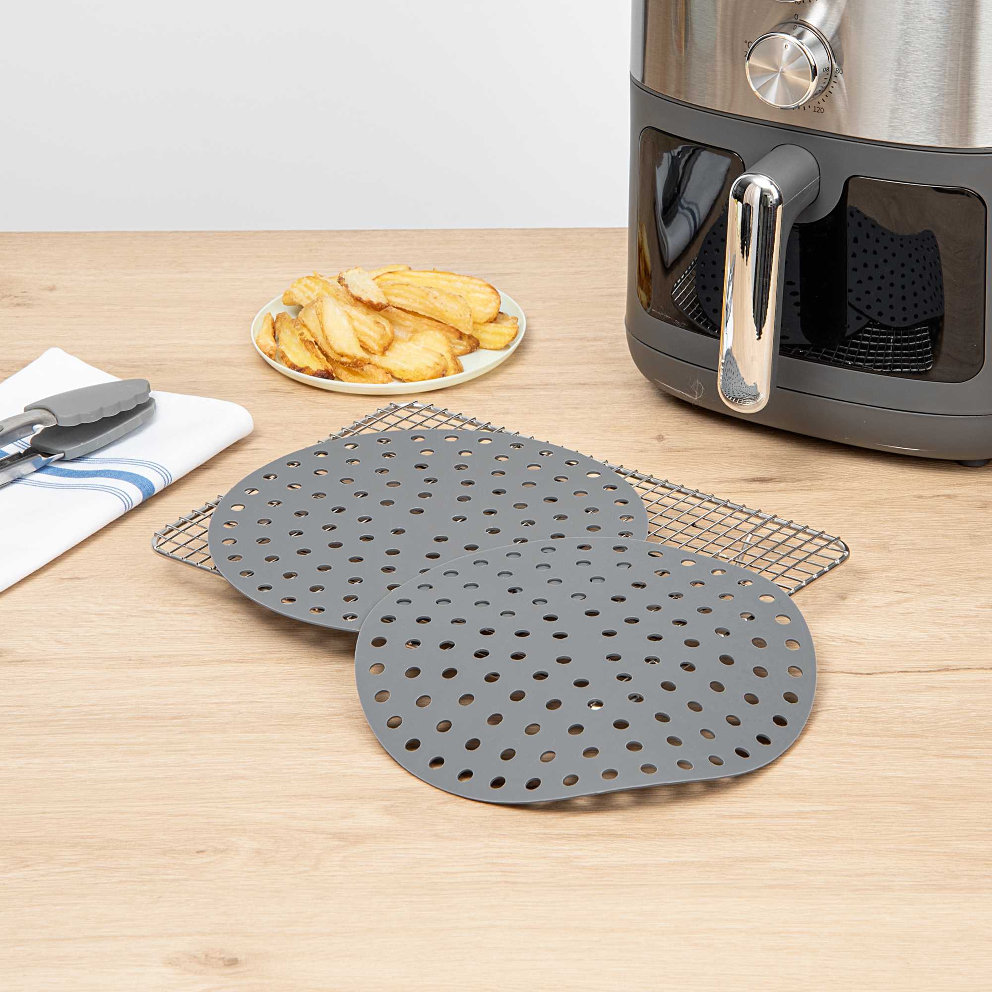 Pastry Tek Round Gray Reusable Silicone Air Fryer Liner - Non-Stick, For 7 qt - 9" - 2 count box