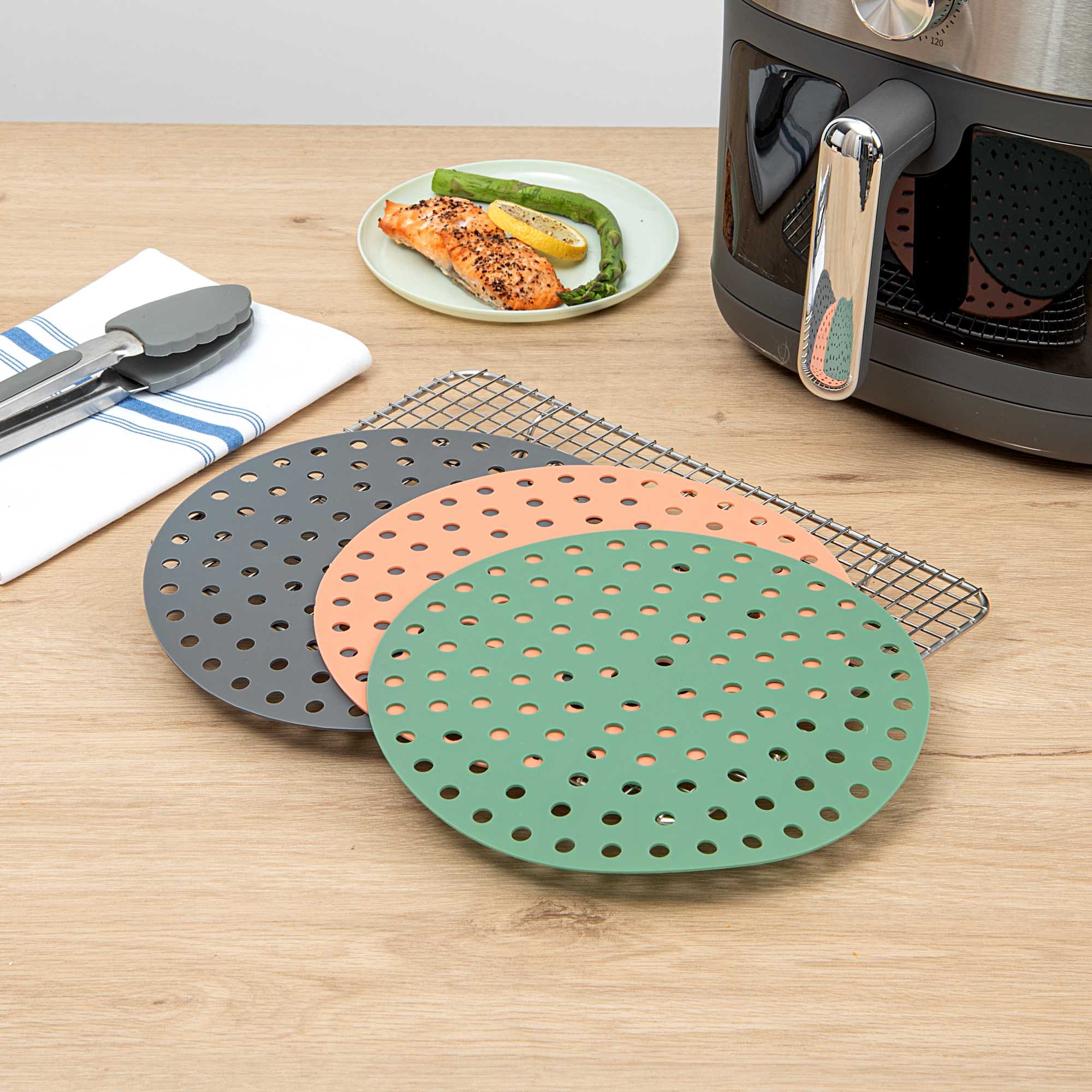 Pastry Tek Round 3-Piece Assorted Reusable Silicone Air Fryer Liner Set - Non-Stick, For 7 qt - 9" - 1 count box