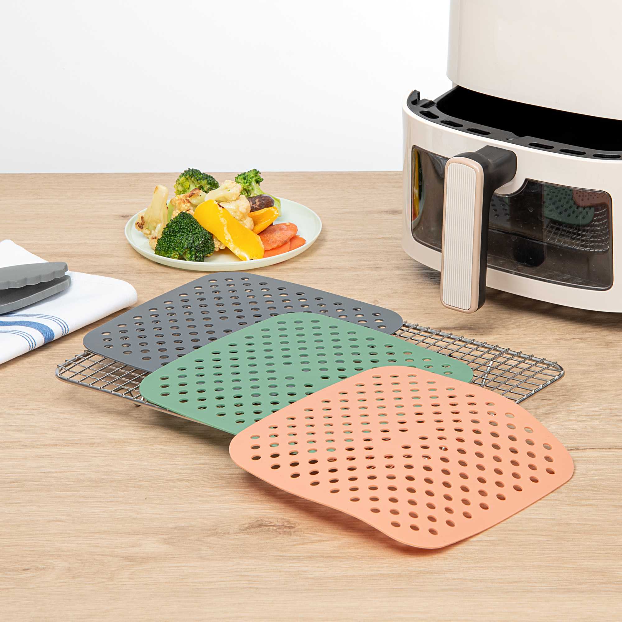 Pastry Tek Square 3-Piece Assorted Reusable Silicone Air Fryer Liner Set - Non-Stick, For 3 qt or Bigger - 7 1/2" - 1 count box