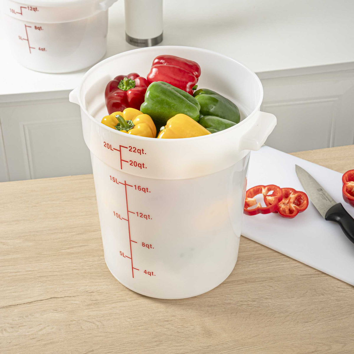 Met Lux 22 qt Round White Polyethylene Food Storage Container - with Red Volume Markers - 12 1/4" x 15" - 1 count box