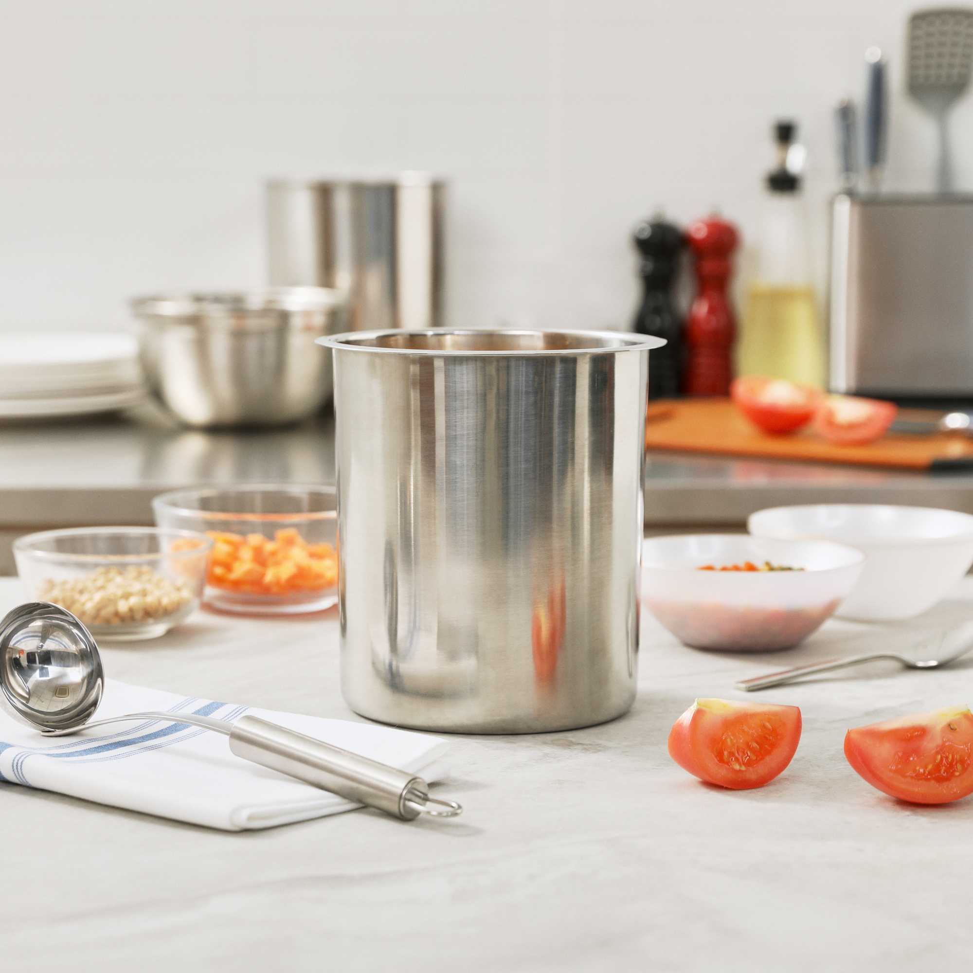 Met Lux 3.5 qt Commercial Grade Stainless Steel Bain Marie Pot - 6 count box