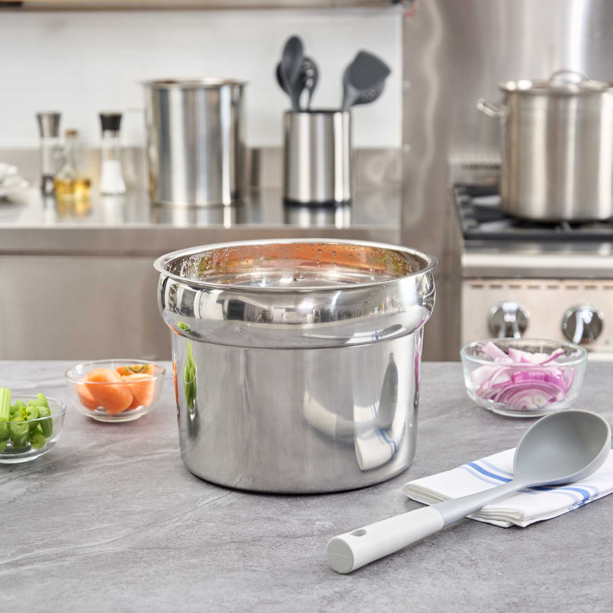 Met Lux 11 qt Commercial Grade Stainless Steel Vegetable Inset Pot - 6 count box