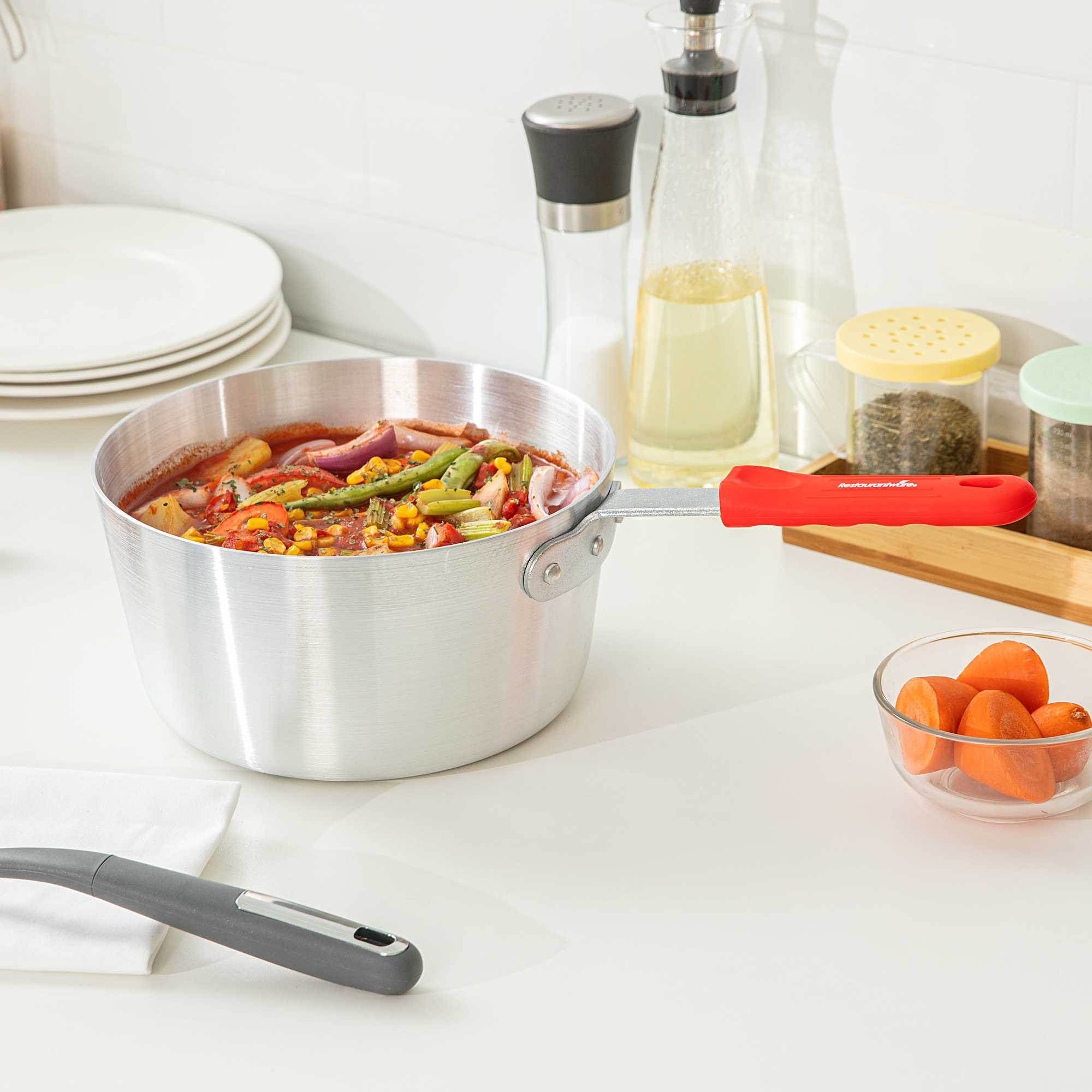 Met Lux 4.5 qt Tapered Aluminum Sauce Pan - with Red Silicone Handle Sleeve - 16 3/4" x 9" x 5 1/2" - 1 count box