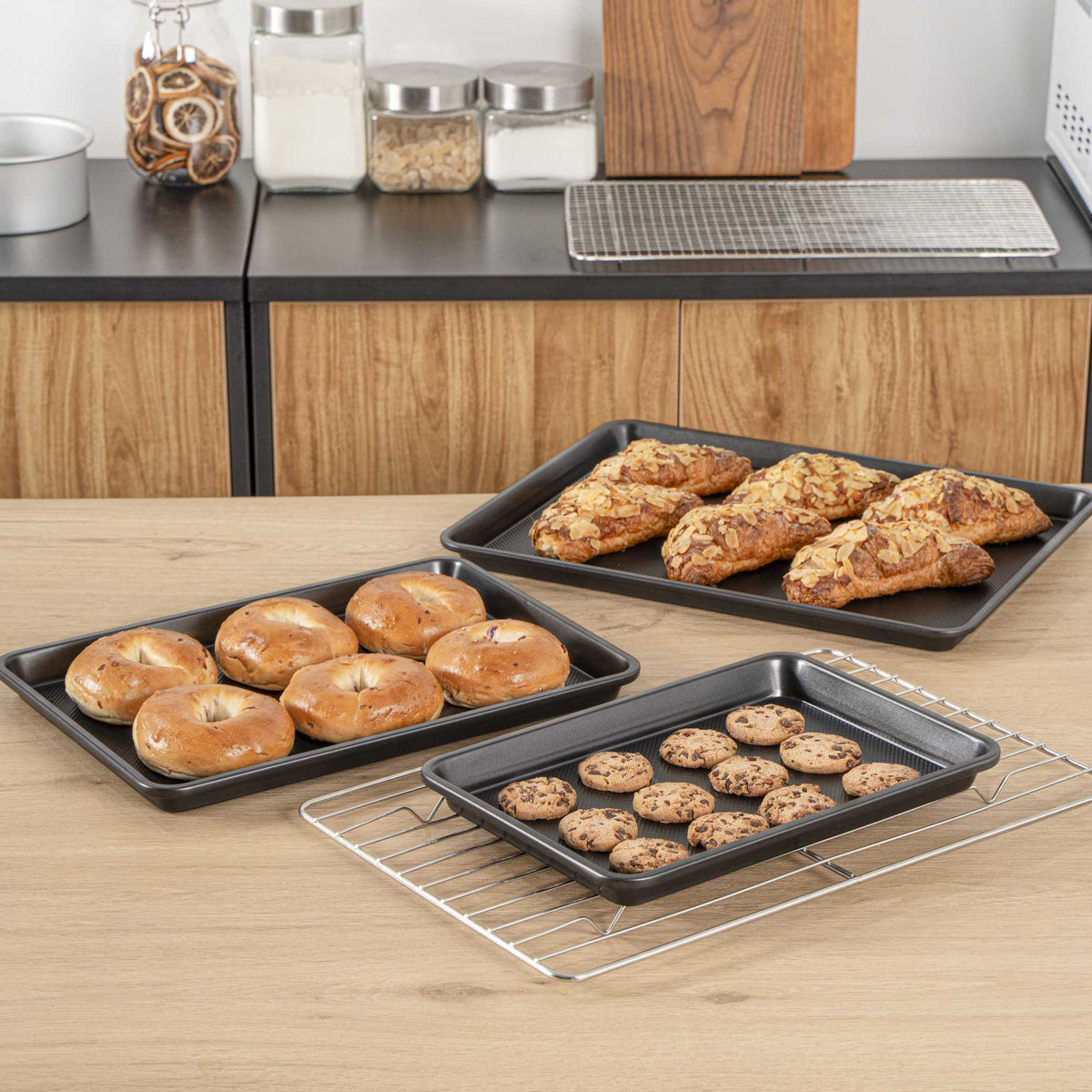 Pastry Tek 3-Piece Black Carbon Steel Sheet Pan Set - Non-Stick, Tapered Edge - 17 1/4" x 13" x 2" - 1 count box